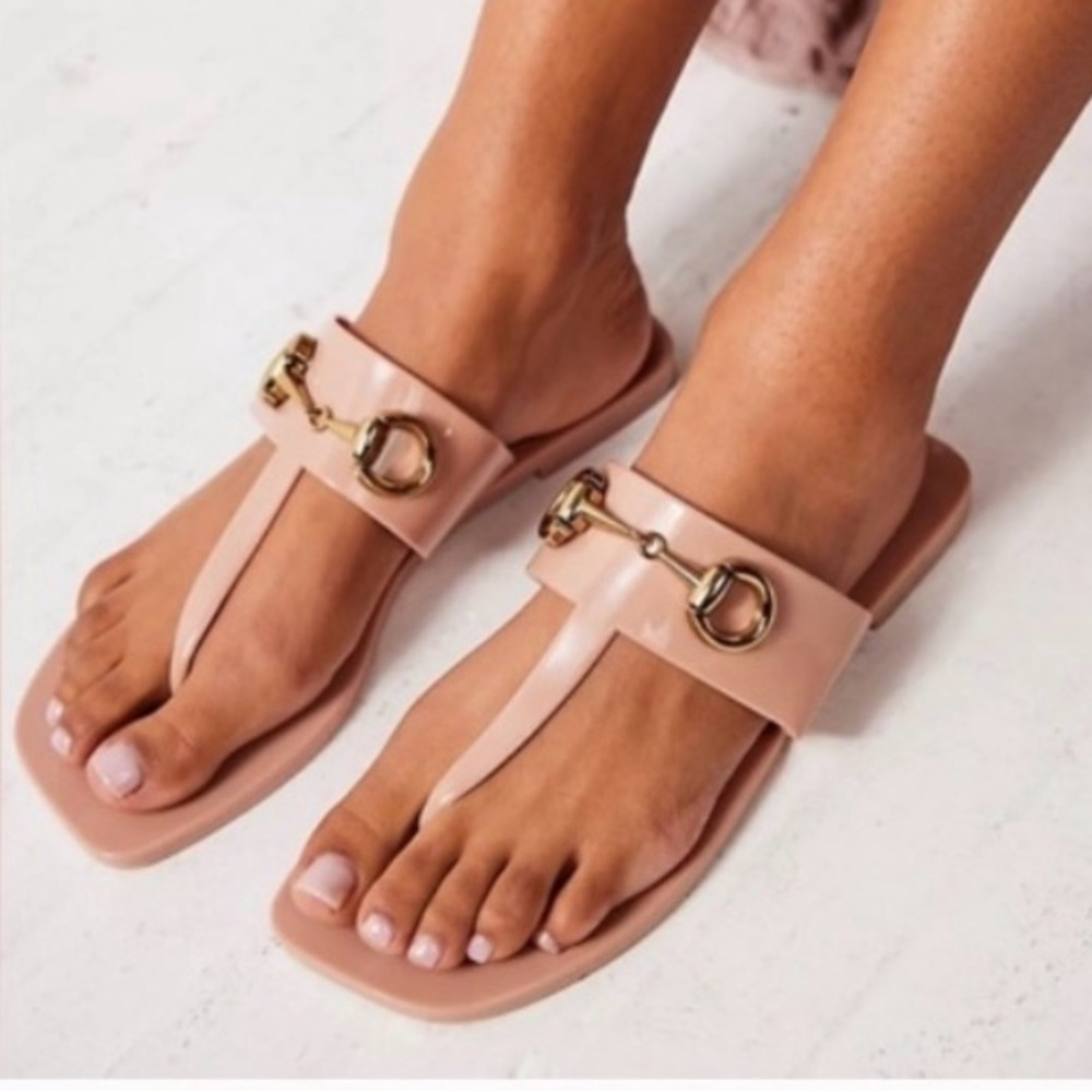 NWOT Nude Jeffrey Campbell A lil bit jelly sandals w buckles, women’s size 8.